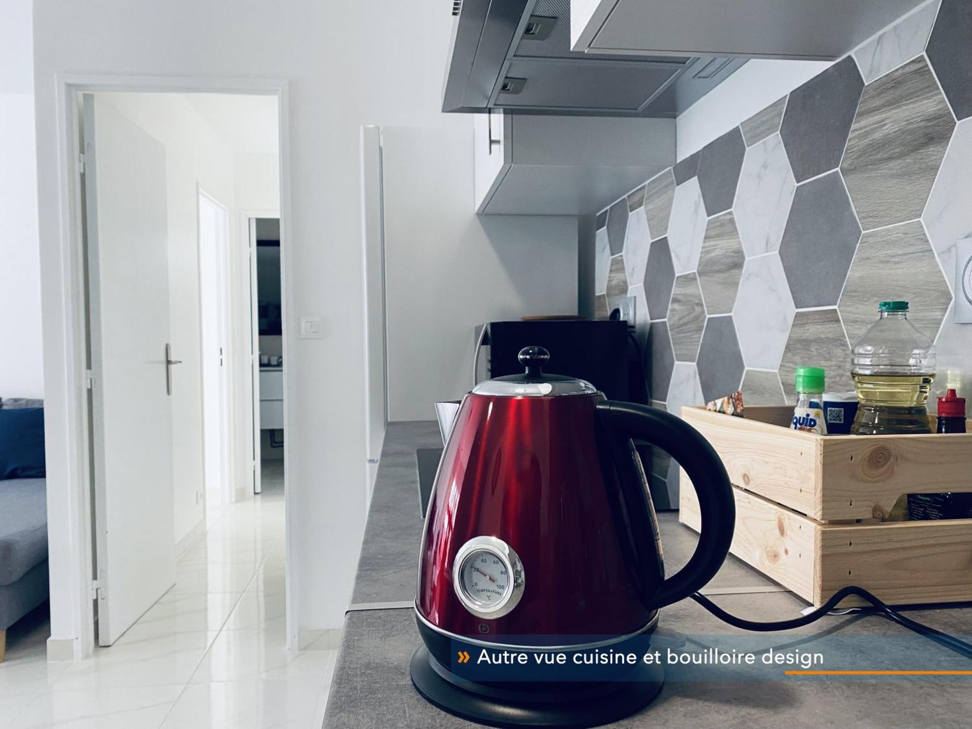 Appartement Parisien Neuf, Moderne Avec Une Grande Salon, 2 Chambres, 4 Lits, Parking Gratuit, 15Min De Paris Et 13 Min Aeroport Orly Витри сюр Сен Екстериор снимка
