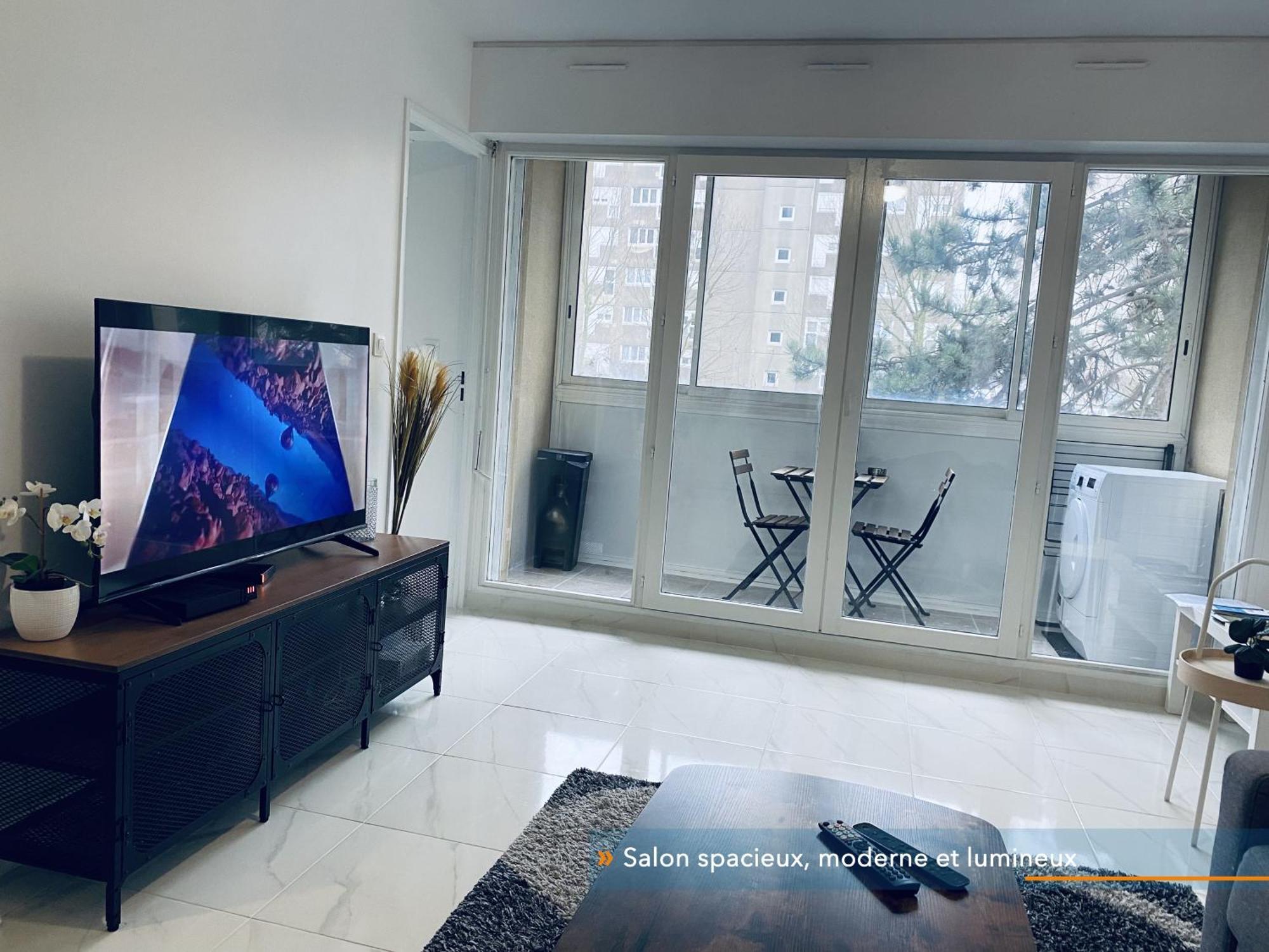 Appartement Parisien Neuf, Moderne Avec Une Grande Salon, 2 Chambres, 4 Lits, Parking Gratuit, 15Min De Paris Et 13 Min Aeroport Orly Витри сюр Сен Екстериор снимка